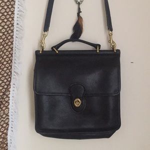 Vintage COACH Black Leather Messenger Cross Bag